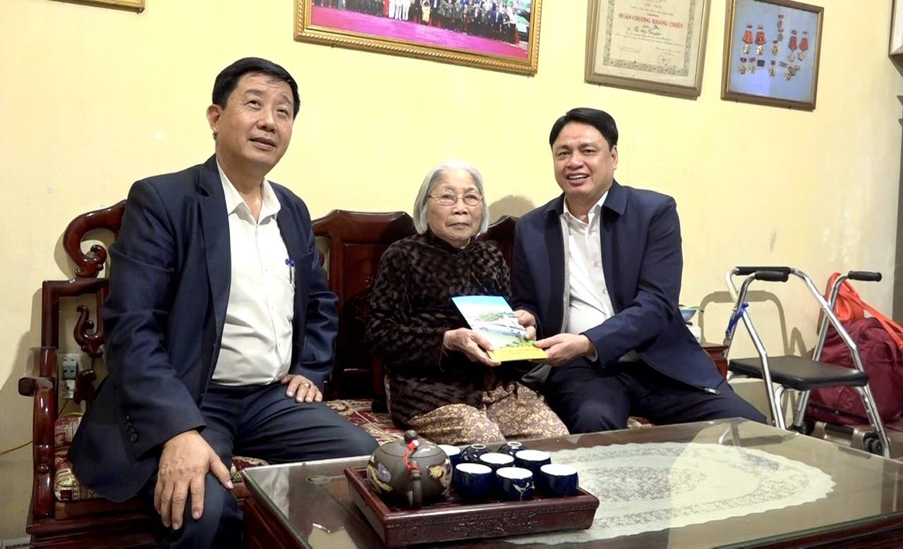 anh tin bai